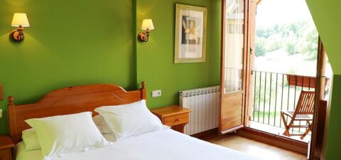 Habitación cuádruple en Hotel Sabocos Panticosa - Hotel Sabocos en ...